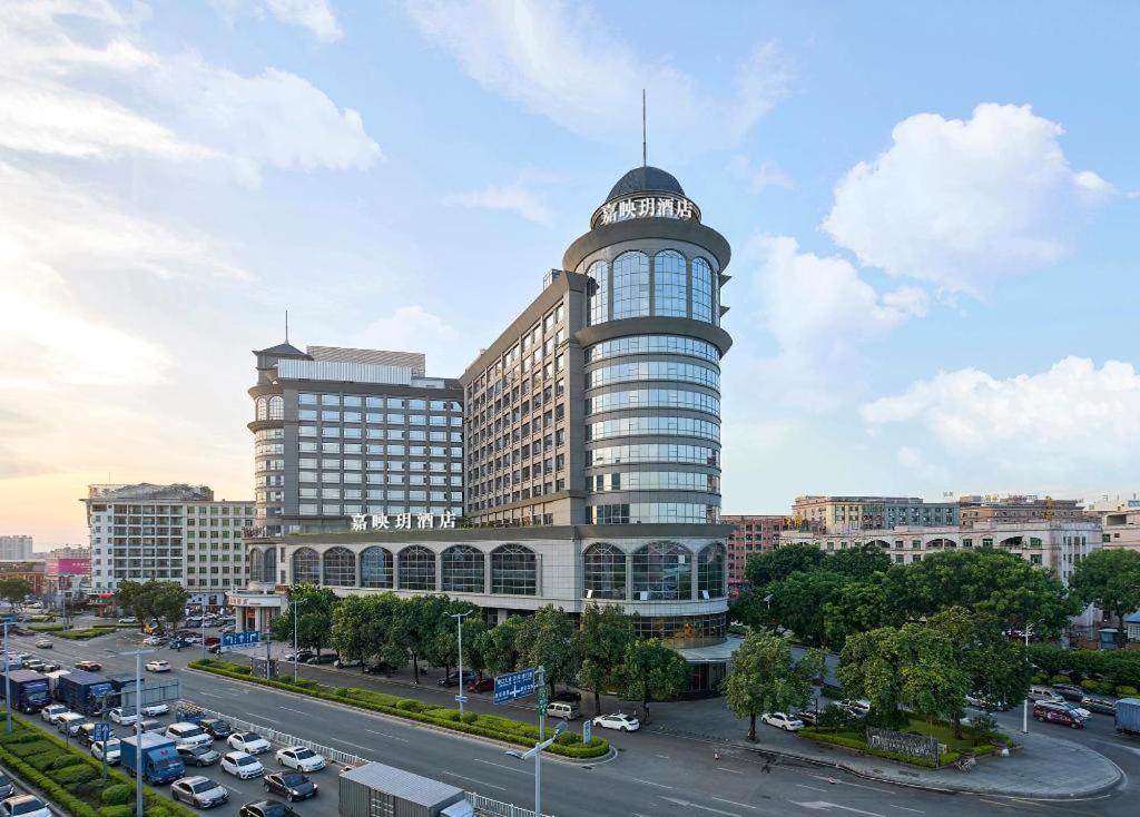 Maison New Century Hotel Dongguan Dongguan  Exterior foto